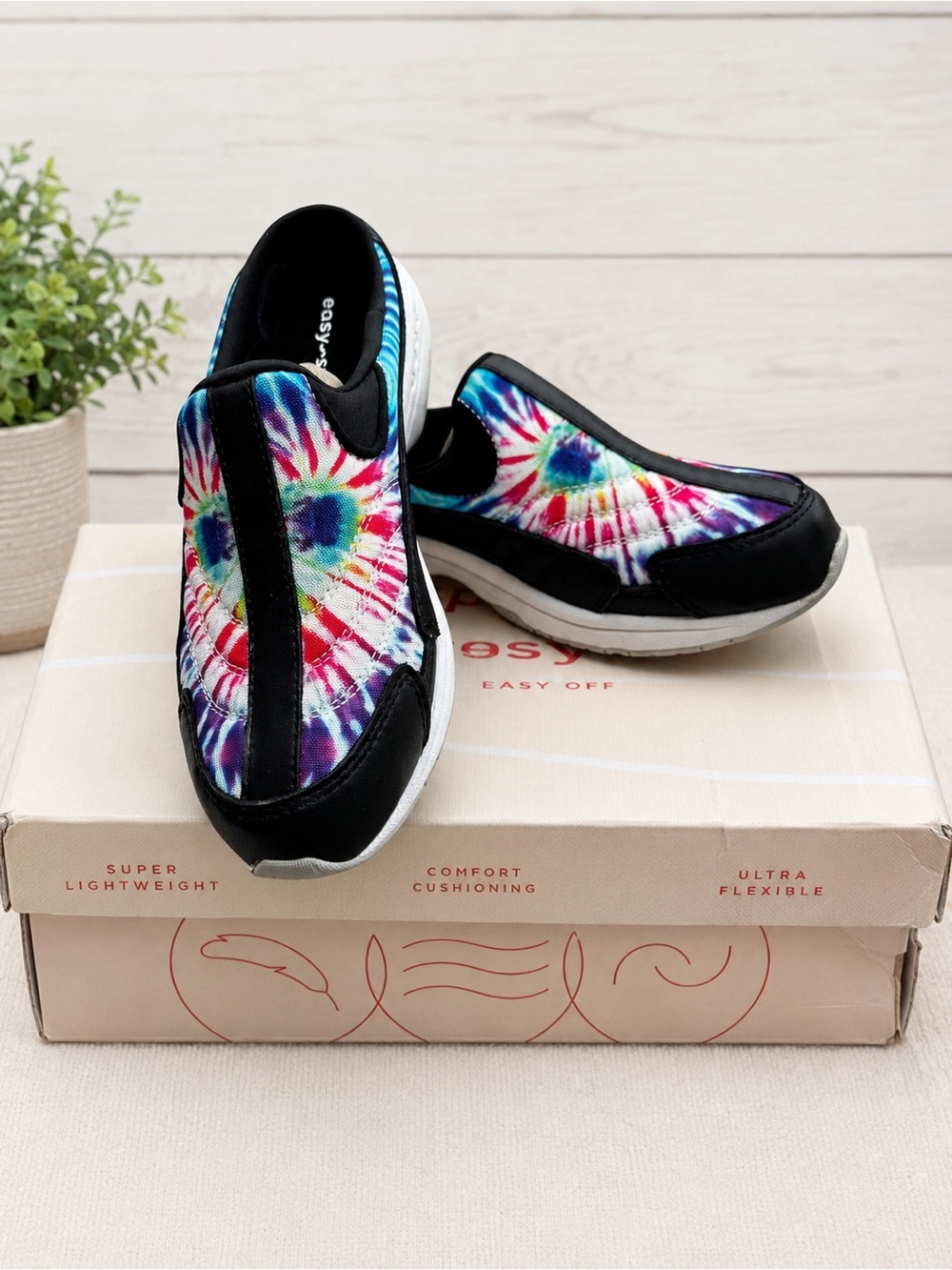 Easy Spirit Traveltime 530 Tie Dye Comfort Mules Size 5M NIB